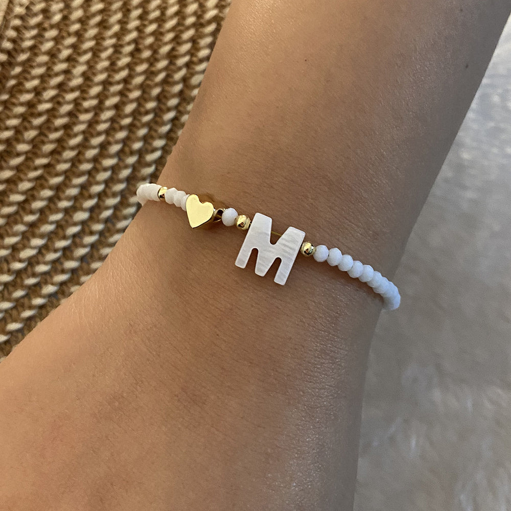 
                  
                    26 Letters White Shell Beaded Bracelet Women Metal Love Design Bracelet Jewelry
                  
                