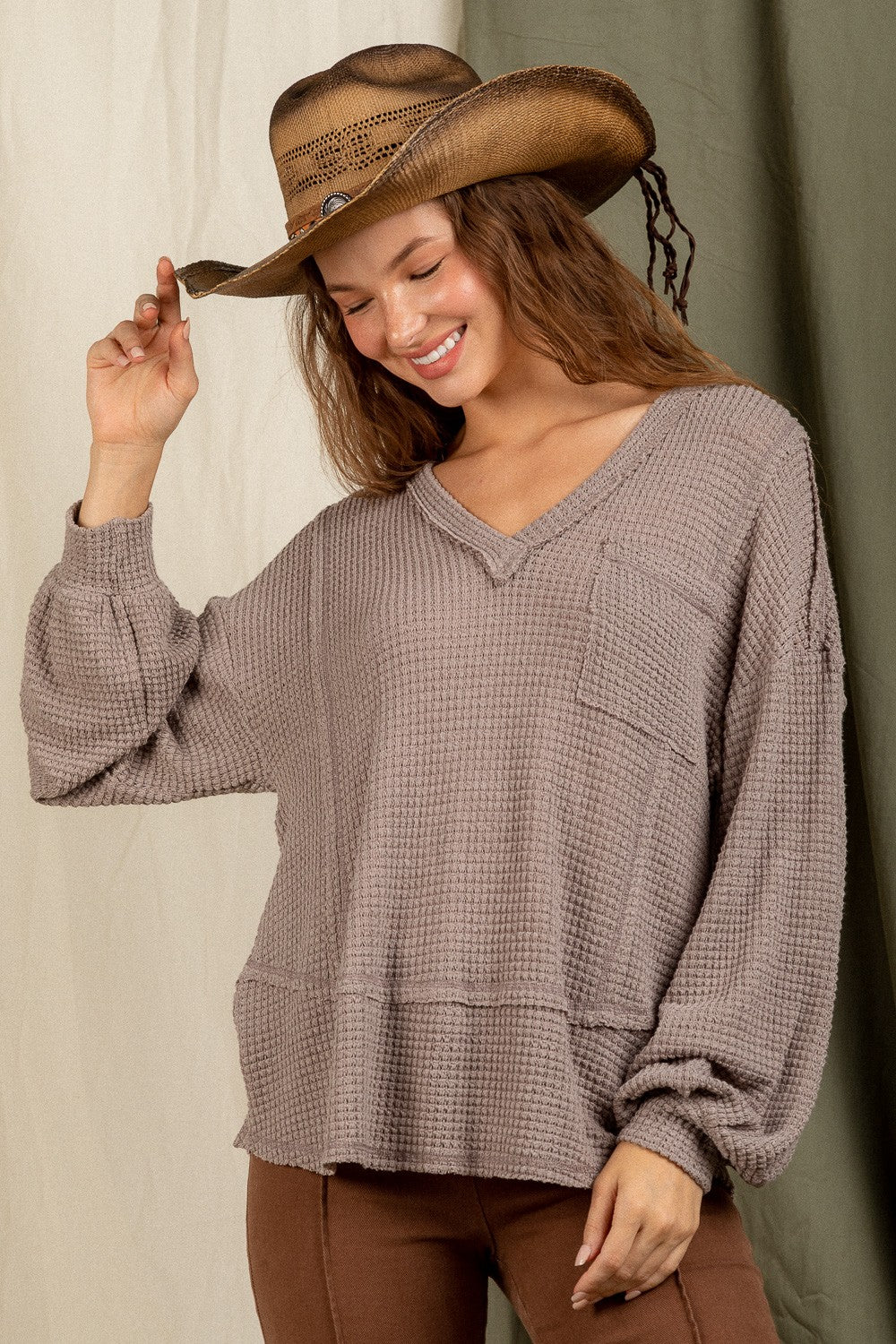 
                  
                    Autumn Winter Top Women V neck Long Sleeve Waffle Knit Bottoming Shirt
                  
                