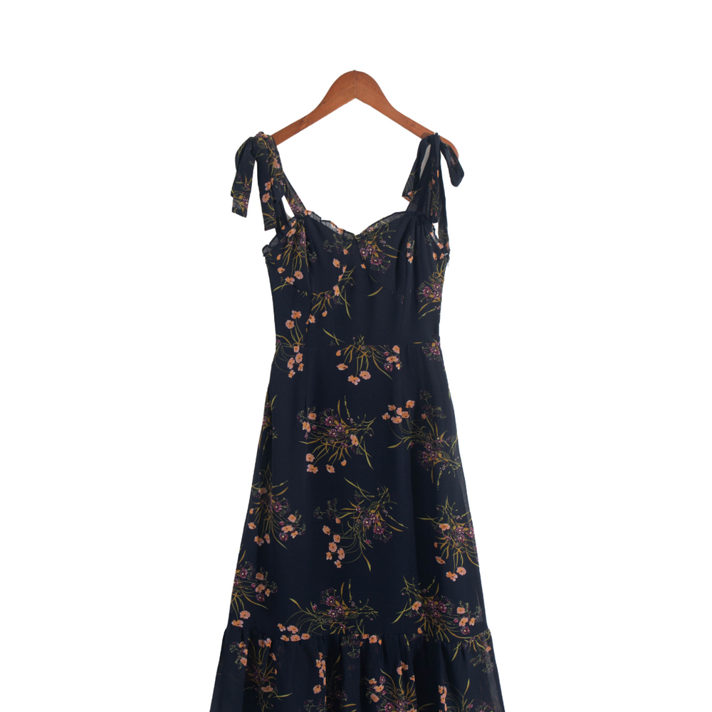 
                  
                    Black Camisole Floral Dress Temperamental Fairy Sweet French Midi Dress
                  
                