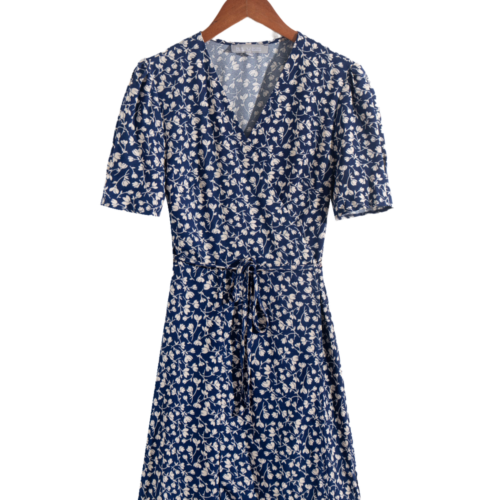 
                  
                    French Pastoral Artistic Floral Puff Sleeve Dress Square Collar Slimming Short Dress
                  
                