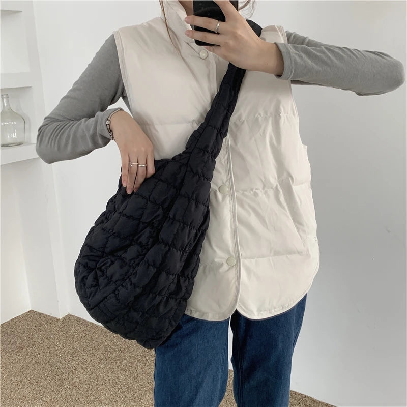 
                  
                    Winter Fashion Women's Big Shoulder Bag Large Capacity Ladies Retro Plaid Messenger Bags Female Girls Soft Casual Tote Handbags
                  
                
