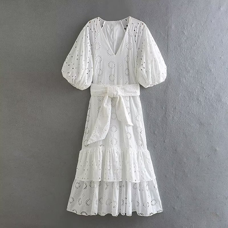 
                  
                    Spring Women Clothing French Sexy White Moonlight Hollow Out Cutout Design with Belt Embroidered Dress
                  
                