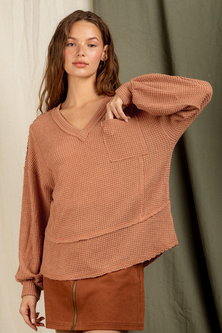 
                  
                    Autumn Winter Top Women V neck Long Sleeve Waffle Knit Bottoming Shirt
                  
                