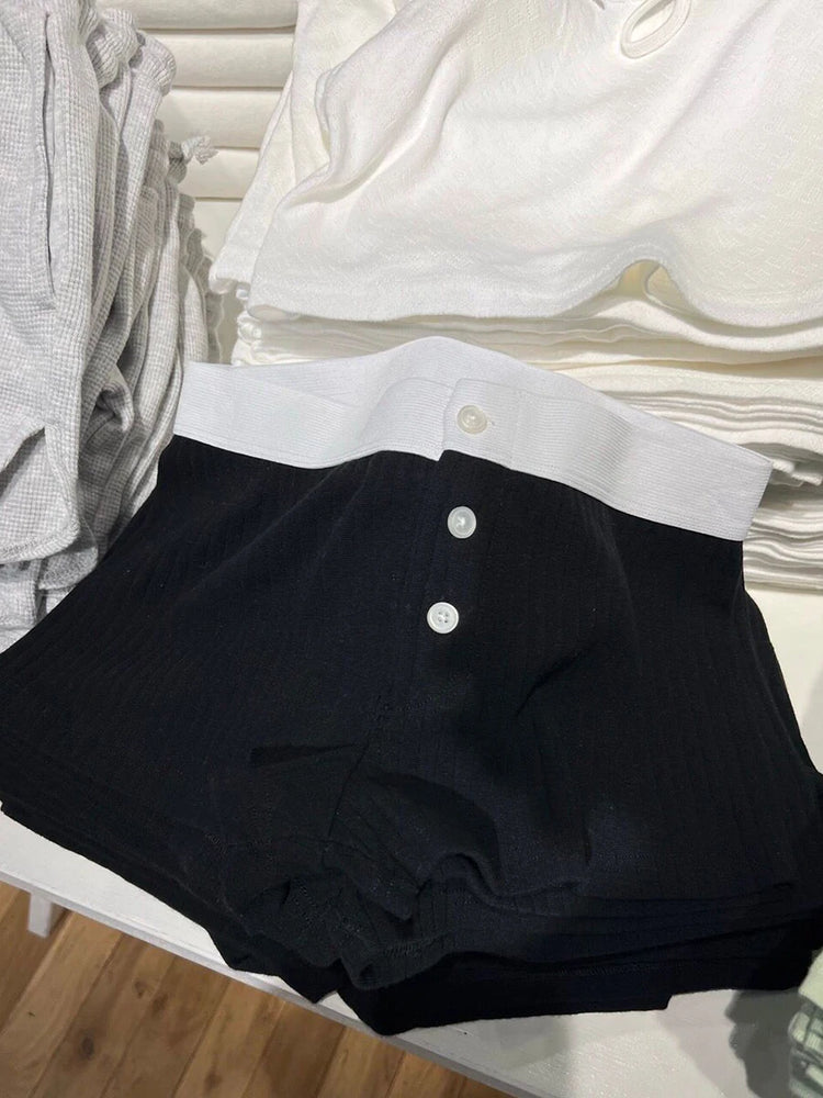 
                  
                    Simple Thick Ribbed Cotton Sweatpants Women Button Soft Casual Streetwear High Waist Short Pants Female Slim Vintage Y2K Shorts
                  
                