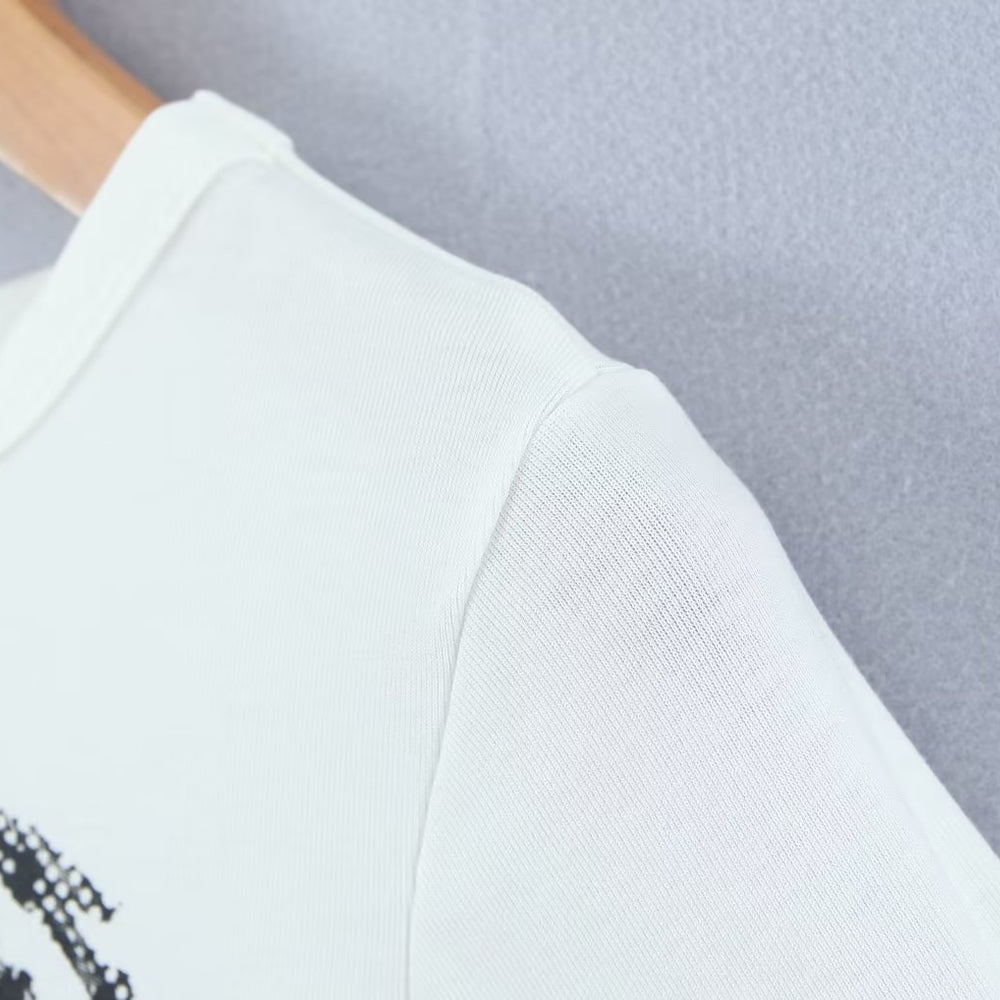 
                  
                    Women Clothing Large Eyes Letter Graphic Printed round Neck Short Sleeve High Elastic White T Shirt
                  
                