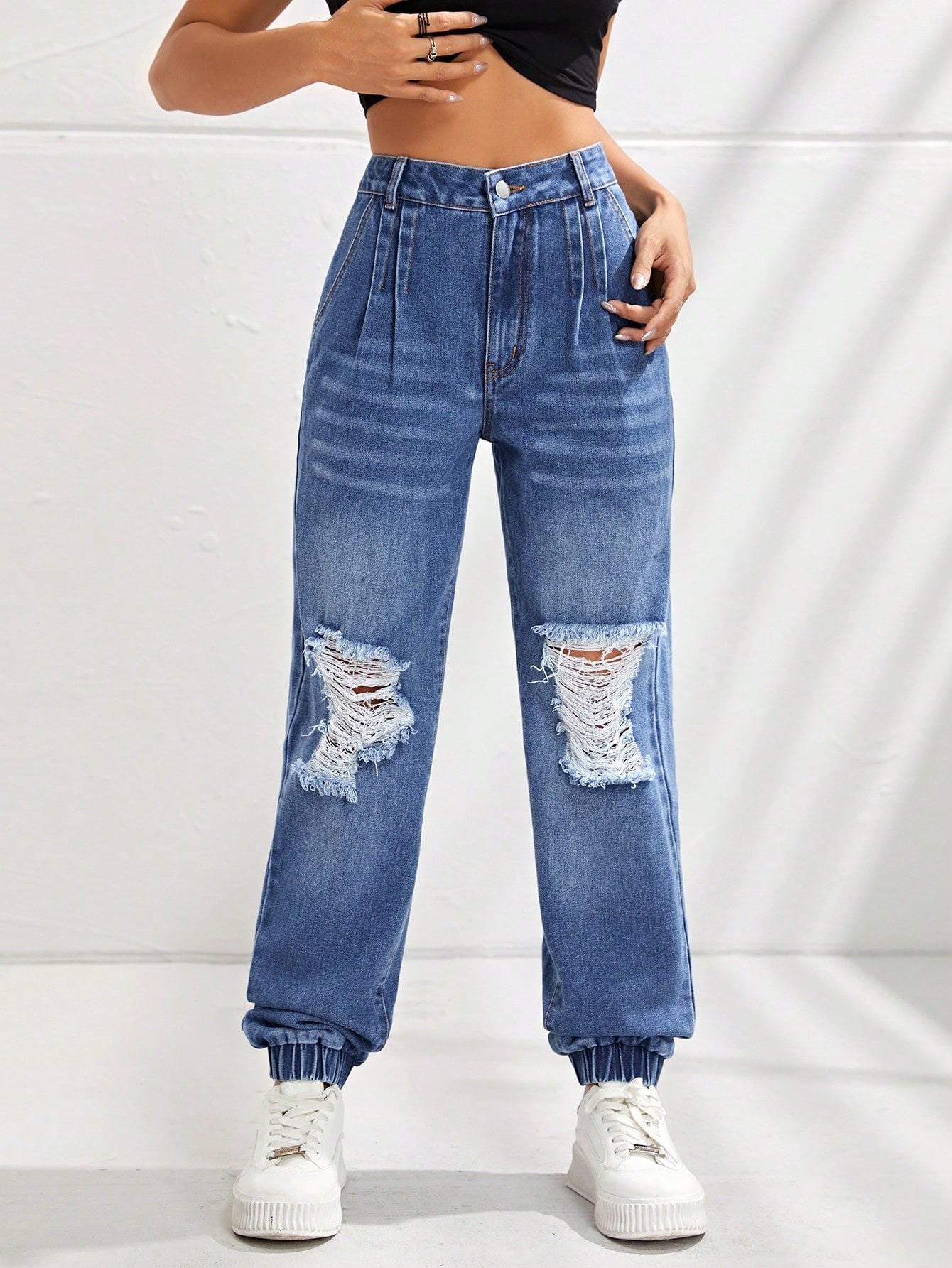 
                  
                    Women Clothing High Waist Slimming Holes Ankle Tied Jeans
                  
                